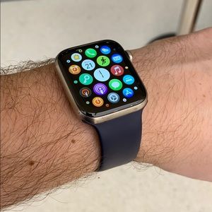 Apple Watch Series 5 *Edition* 44MM - Titanium